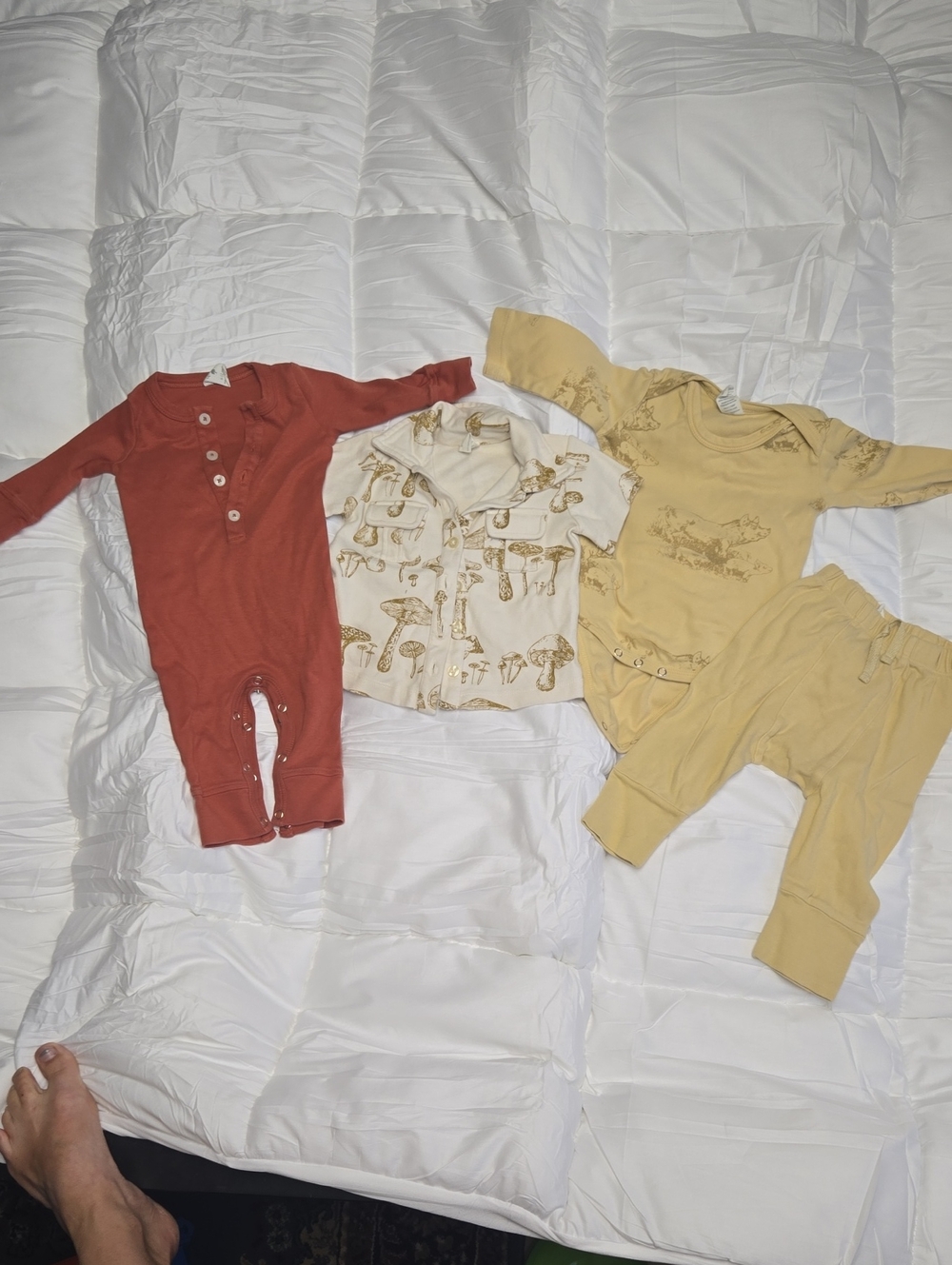 kate quinn 6-12 Month Lot